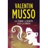 FEMME A DROITE SUR LA PHOTO LA Auteur(s): MUSSO Valentin